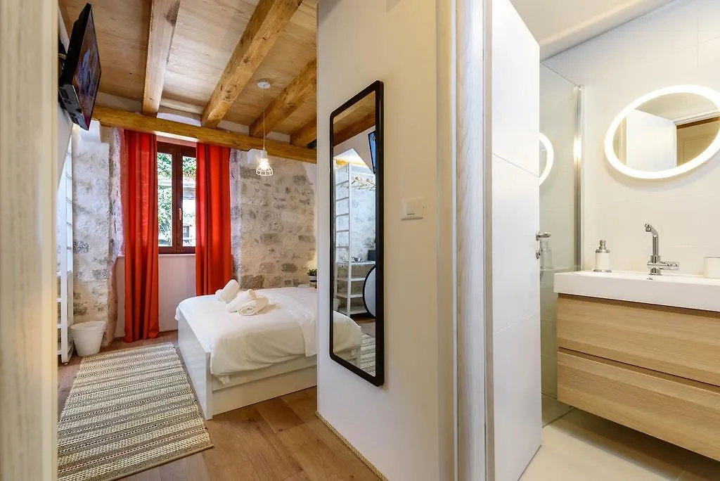 Apartments & Rooms Tiramola - Old Town Trogir