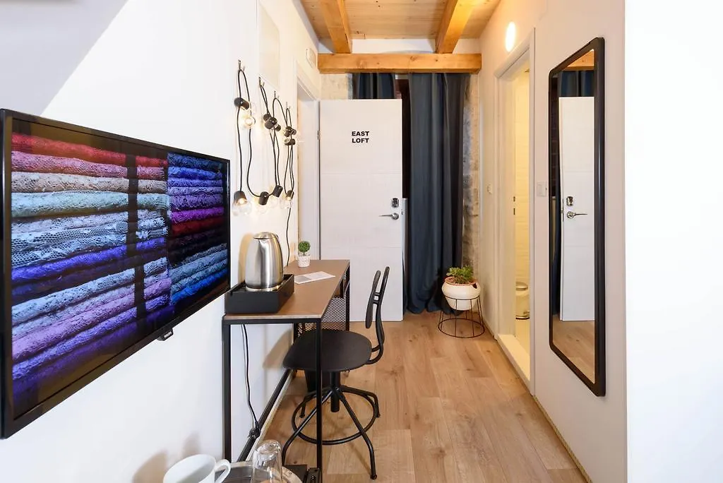 Apartments & Rooms Tiramola - Old Town Trogir Guest house
