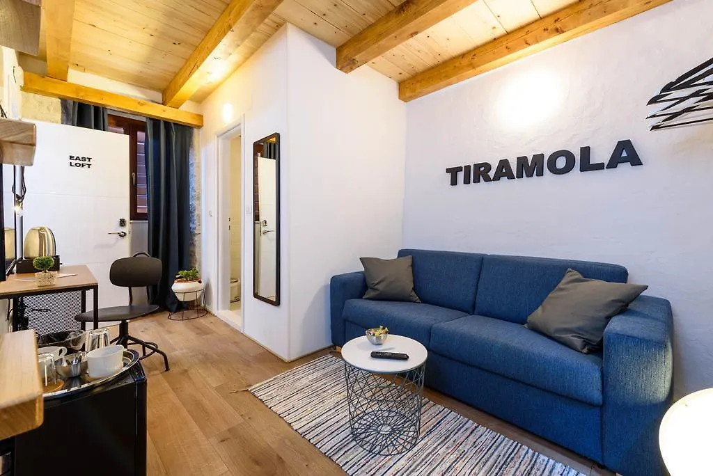 Guest house Apartments & Rooms Tiramola - Old Town Trogir