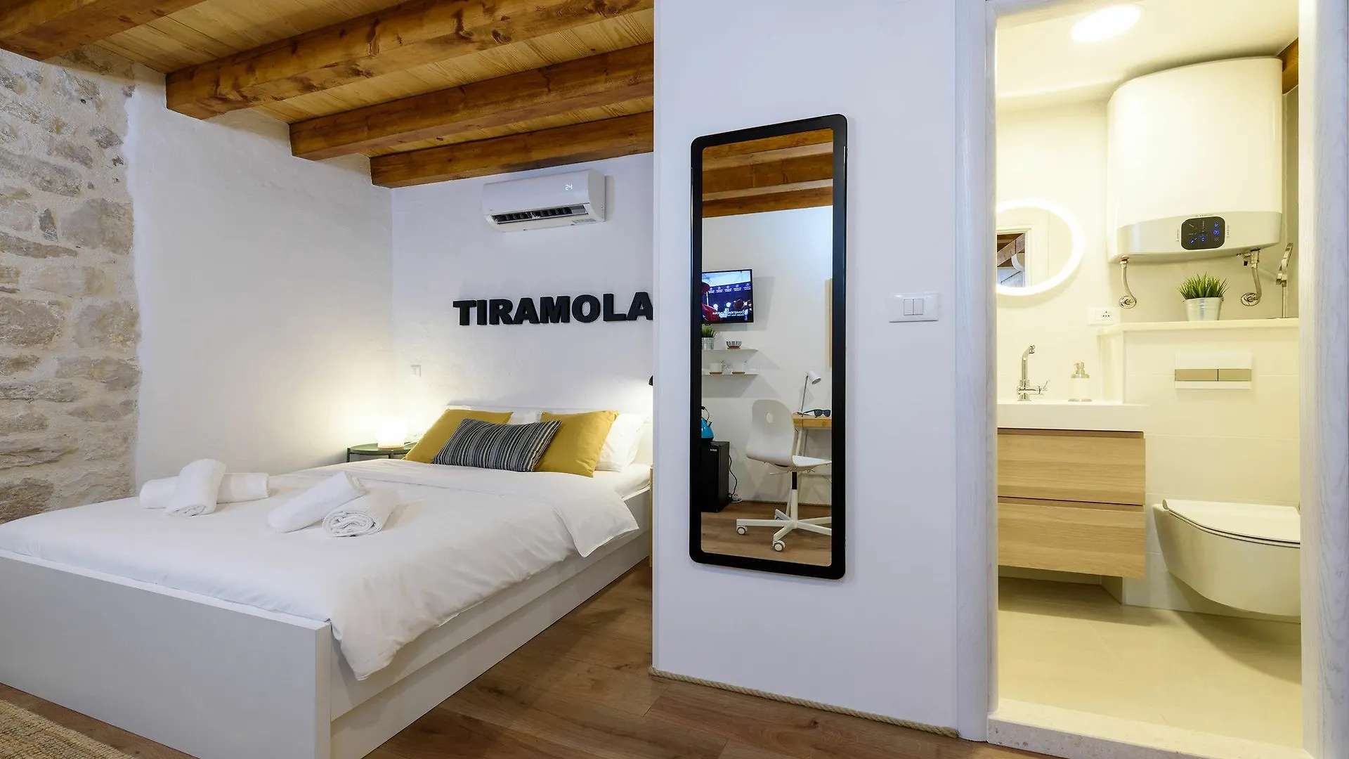 *** Guest house Apartments & Rooms Tiramola - Old Town Trogir Croatia